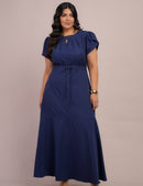 Vestido Longo Lisie com Cinto / Elegância para Todas as Ocasiões!